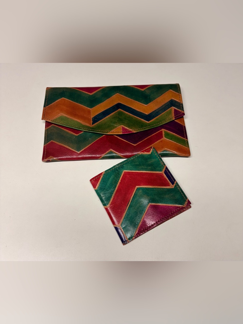 Vintage 1992 faux leather clutch & billfold wallet